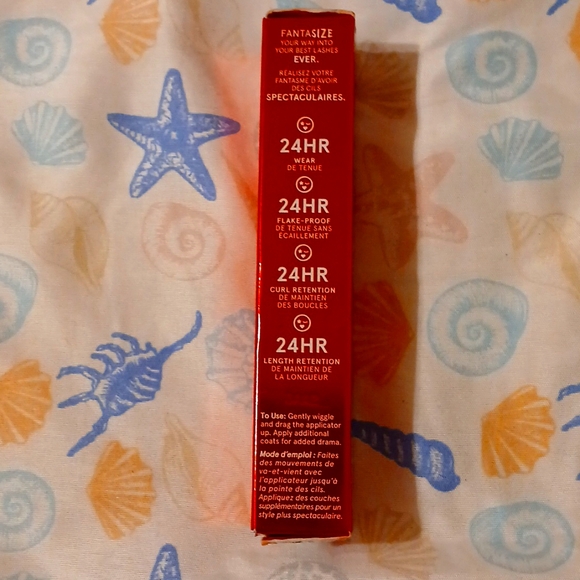 One Size Fantasize Ultimate Lifting & Lengthening Mascara - Picture 2 of 4